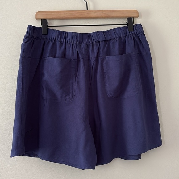 Anthropologie Hei Hei Leia Tie Knot Shorts Twist Front Navy Linen Blend Size M - Picture 5 of 10